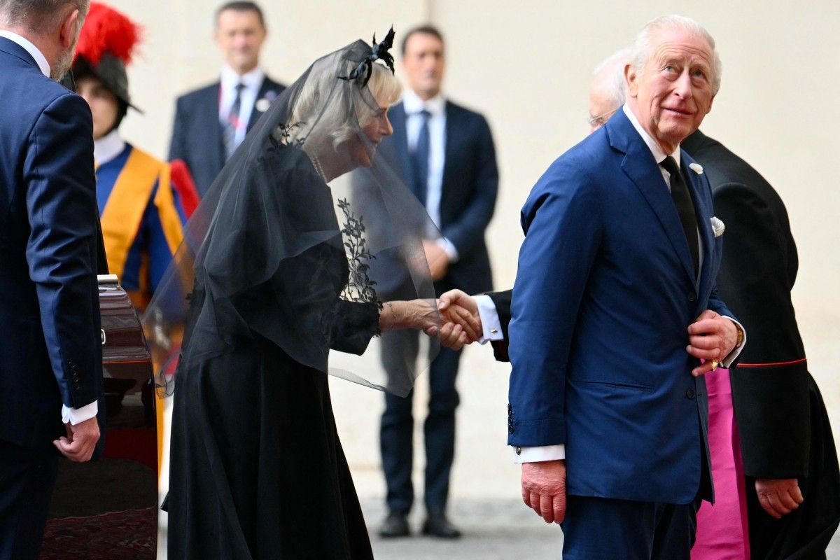 King Charles Meets Pope Leo Ahead of Historic Prayer
