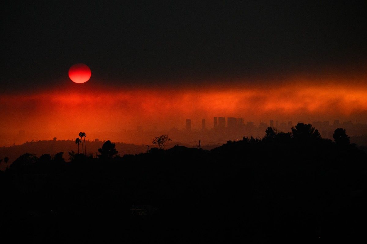 NBA Postpones Lakers-Hornets Game Due to LA-Area Wildfires