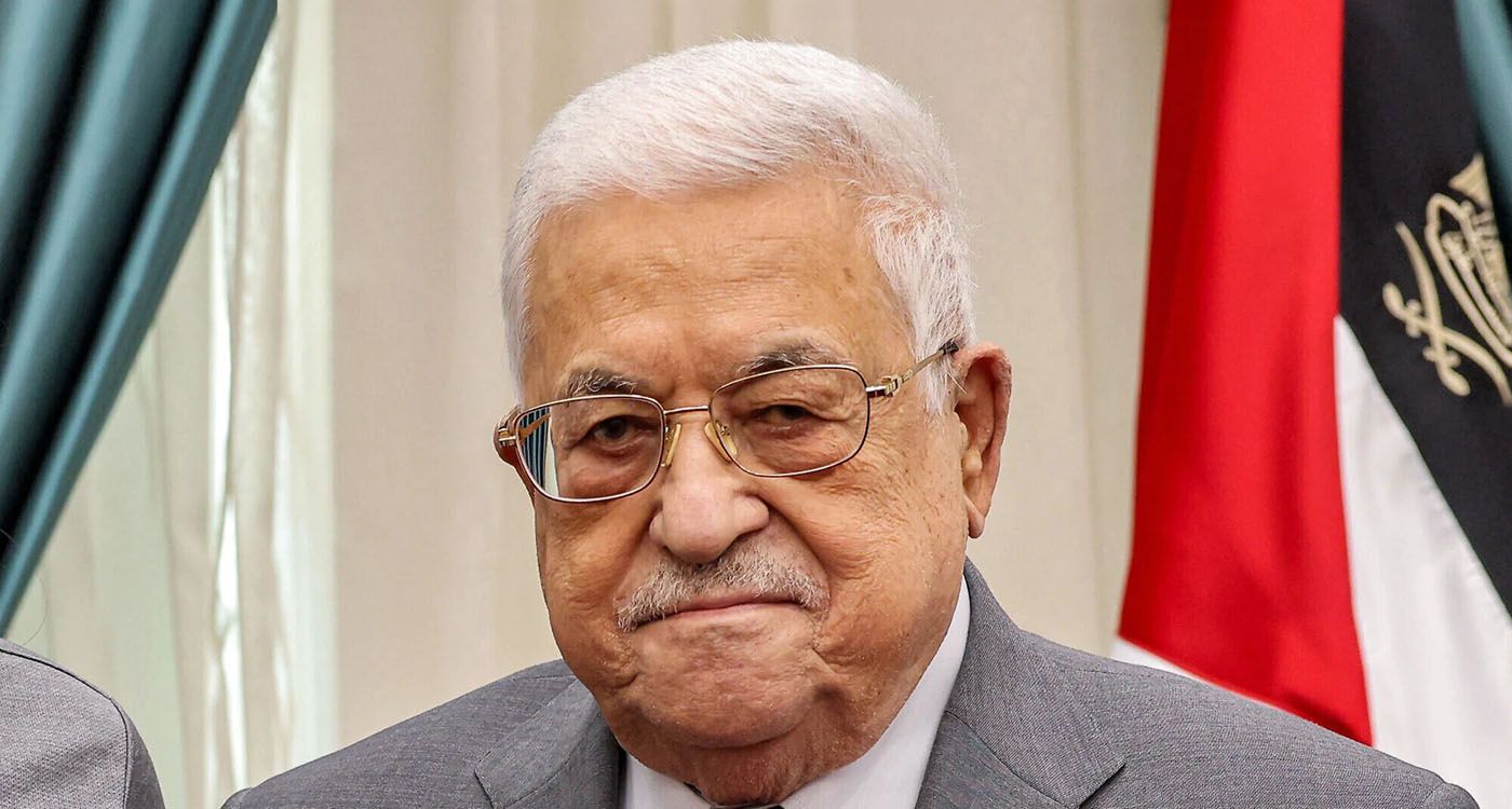 Palestinian Arms Top the Agenda in Abbas’s Beirut Visit