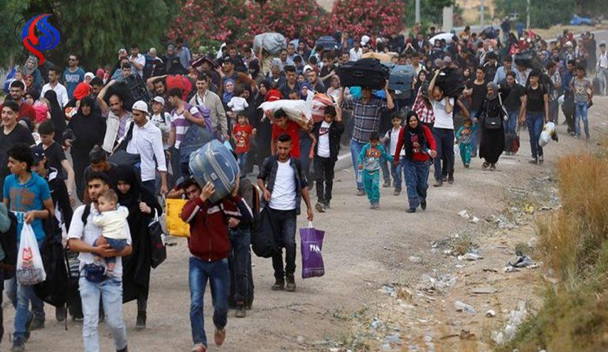 Voluntary Return Convoy: 59 Syrians Cross Masnaa