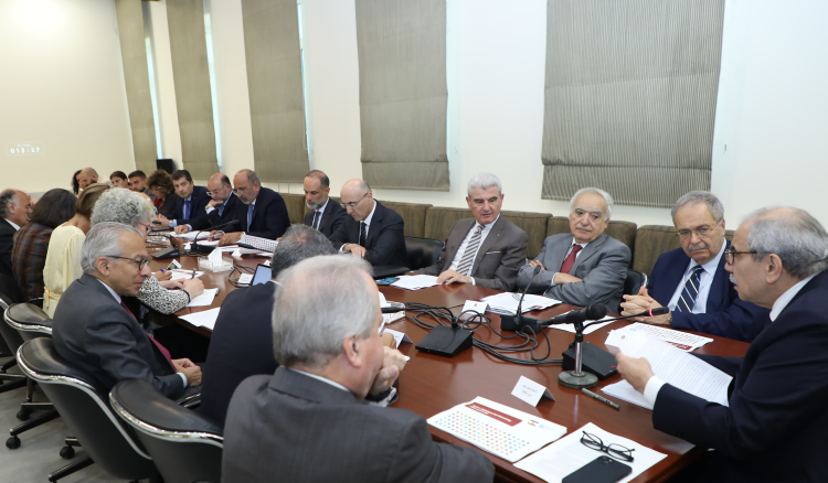 Grand Serail Hosts High-Level Meeting on Lebanon Recovery Fund