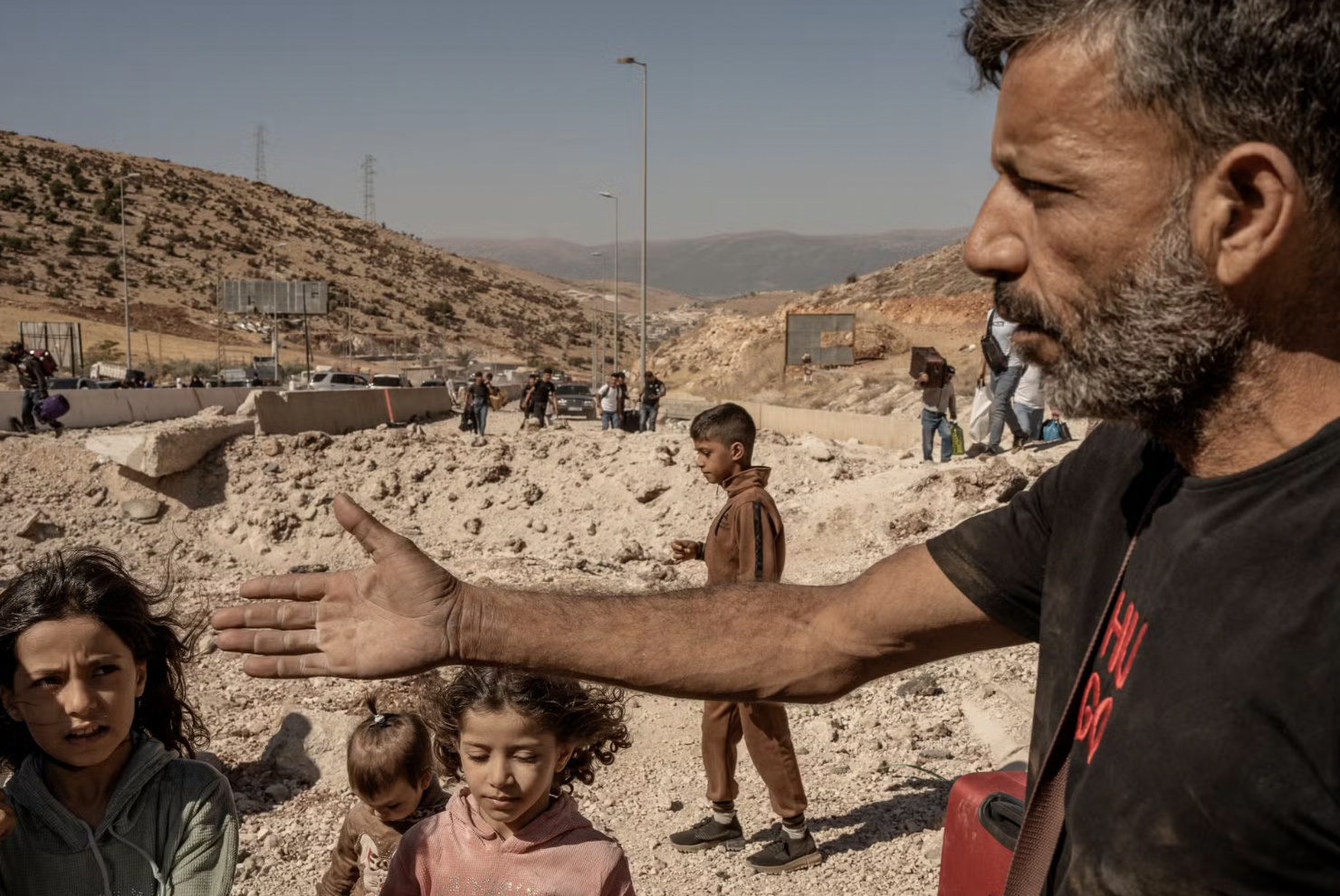 More than 400 Syrian Refugees Voluntarily Return Home from Lebanon