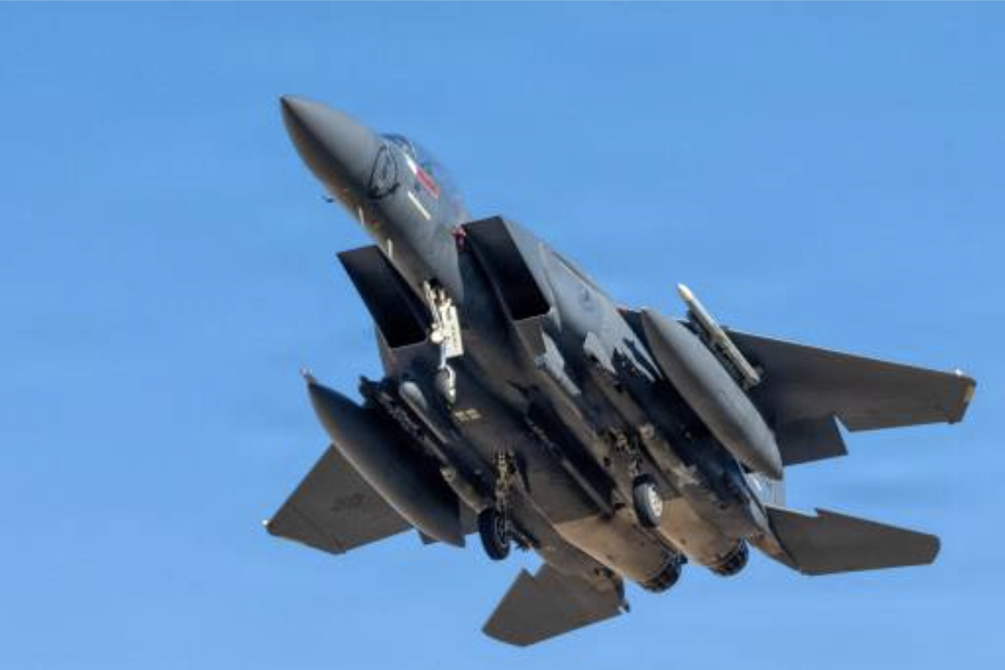 F-15 Downed as Iran, U.S. Scramble to Find Pilots