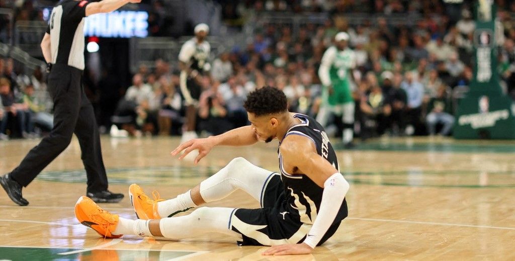 Antetokounmpo Injury Woe for Bucks, Warriors Down Lakers