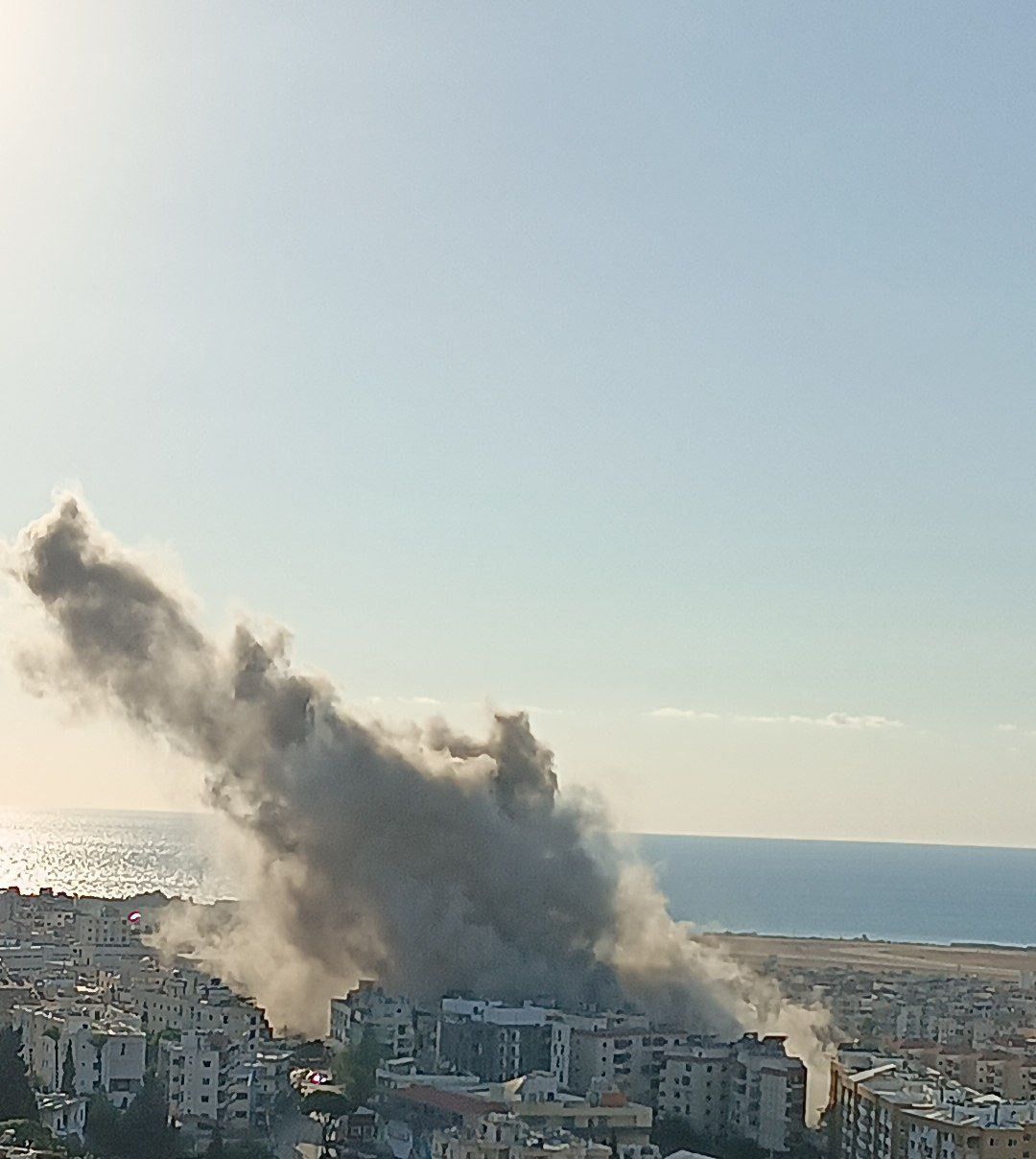 An intense Israeli strike targeted the Choueifat - Al Umara area next to the southern suburbs of Beirut.