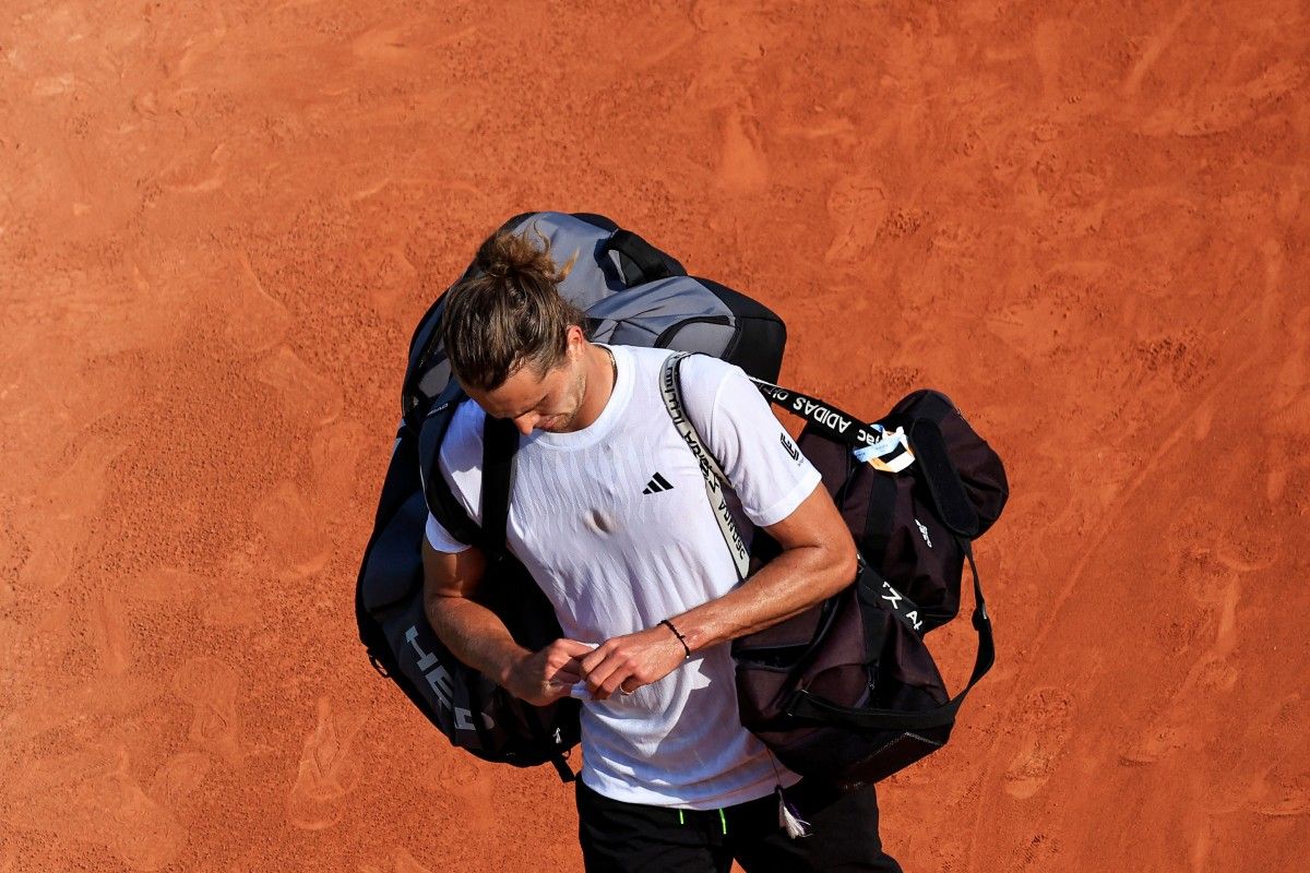 Zverev Crashes as Tsitsipas, Draper Advance in Monte Carlo