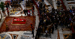 Pope Francis' Body Arrives in St. Peter's Square