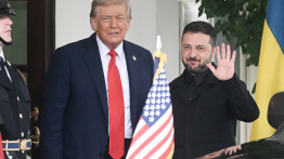 Trump Suggests Too soon for Tomahawks in Talks with Zelensky 