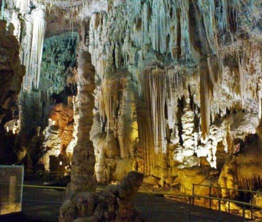 Closed Again: Jeita Grotto, a Victim of a Failing State