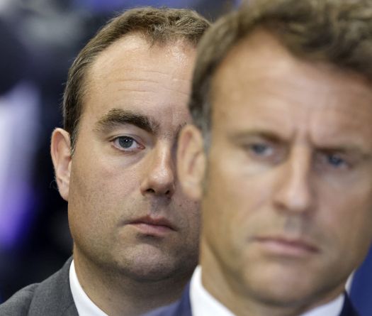 France's Macron Under Pressure to Produce Working Government