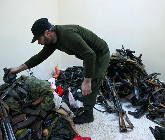 Syrian Soldiers Hand in Weapons, Hope for Quiet Lives