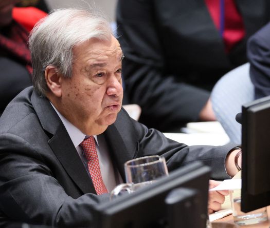 UN Chief Sees 'Flame of Hope' in Syria, Calls for End to Israel Strikes