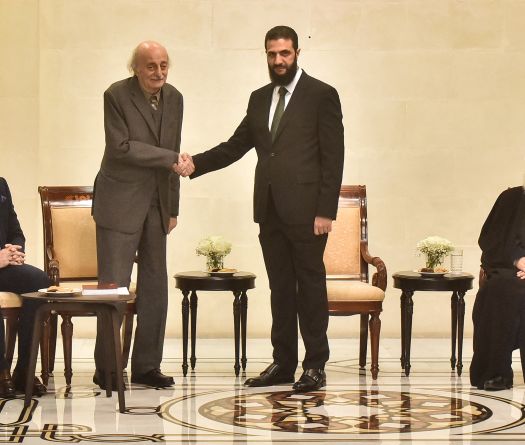 Jumblatt's Post-Assad Visit to Damascus: A Push for Diplomatic Renewal and Accountability