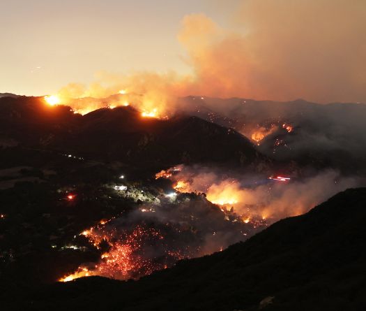 Deadly Wildfires in Los Angeles: Ten Dead and Thousands Evacuated