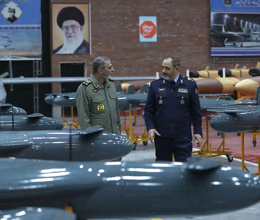 Nuclear: Iran Threatens US Military Bases in the Middle East, Trump Less and Less Confident