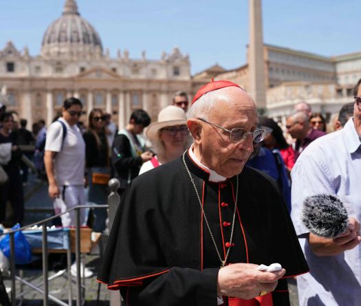Four Days Before Conclave, a Cardinal Withdraws as Discussions Intensify