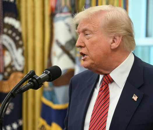 Trump Announces US-UK Trade Agreement Amid Tariff Tensions