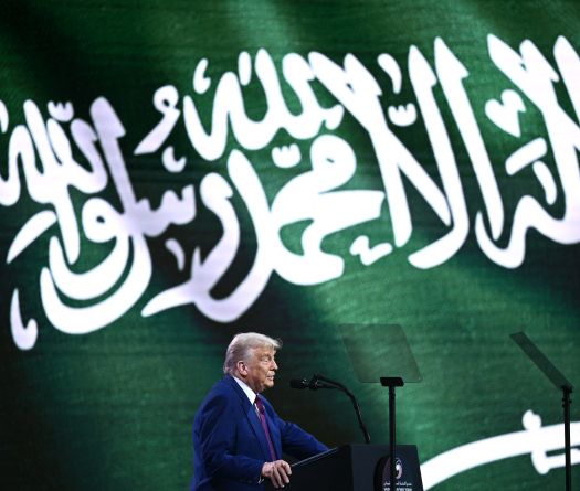 Trump Announces Lifting of Sanctions on Syria During Visit to Riyadh