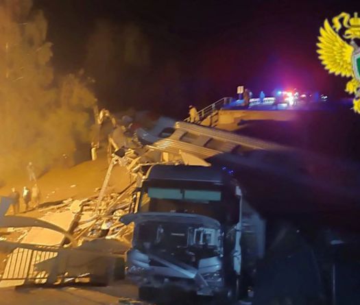 Two Bridges in Russia Collapse in 'Blasts', 7 Dead
