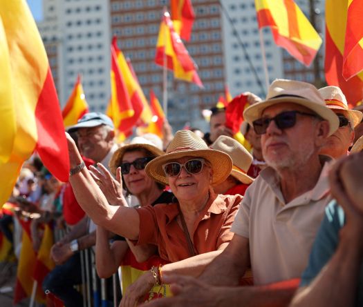 Tens of Thousands Join Anti-government Protest in Madrid