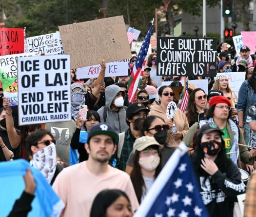 Protests Spread Across US Despite Trump Threats