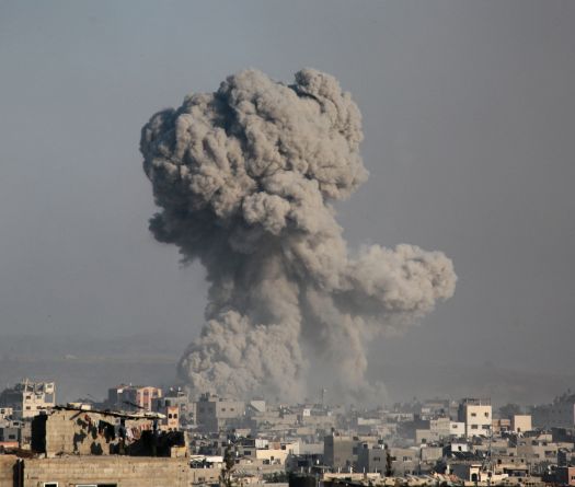 Gaza Rescuers Say Israeli Forces Killed 14, Including Children