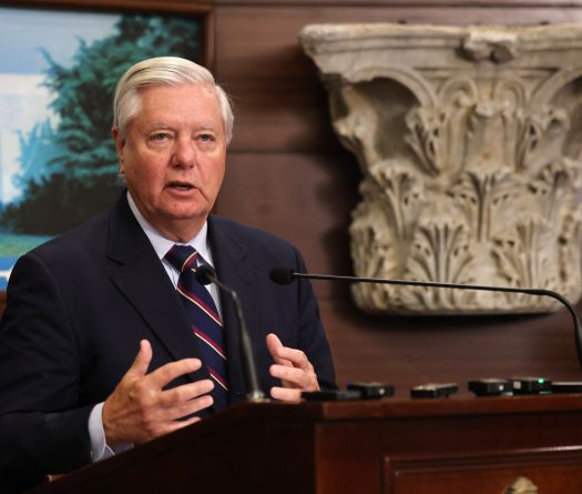 US Senator Accuses Hamas and Hezbollah of Rearming