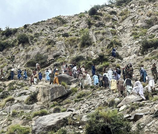 Days After Quake, Afghan Survivors Still Await Aid