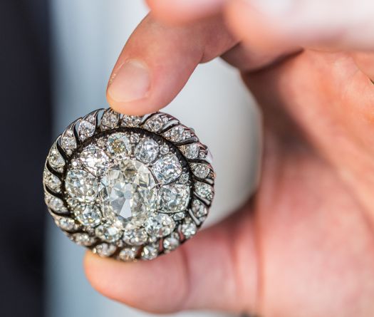 Napoleon’s Diamond Brooch to Shine at Sotheby’s Geneva Auction