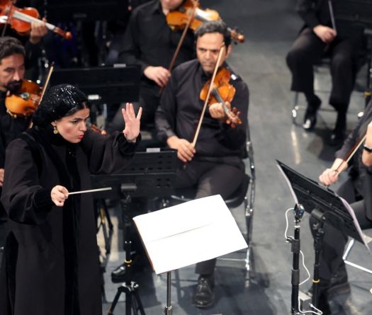 Iran’s First Woman Conductor Leads Change on Cultural Stage