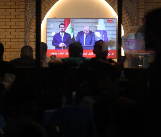 Pro-Iran Camp Reunites to Form Majority in Iraq Parliament