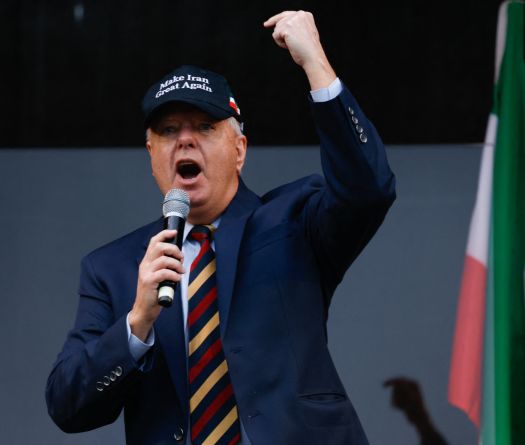 Graham Warns U.S. Strike Decision ‘Weeks Away’ as Iran-U.S. Talks Open in Geneva