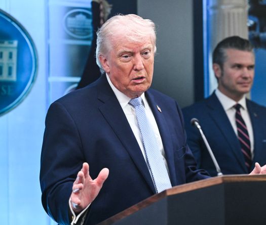 Trump Threatens to Restart War if Iran Fails to Honor Ceasefire Terms