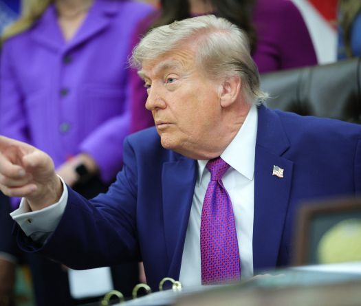 President Trump Vows ‘Complete Victory’ Over Iran as Diplomatic Deadlock Deepens