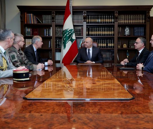 Aoun Urges French Support for Israeli Withdrawal from South Lebanon