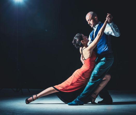 In Lebanon, Male Dance Between Taboo and Assertion