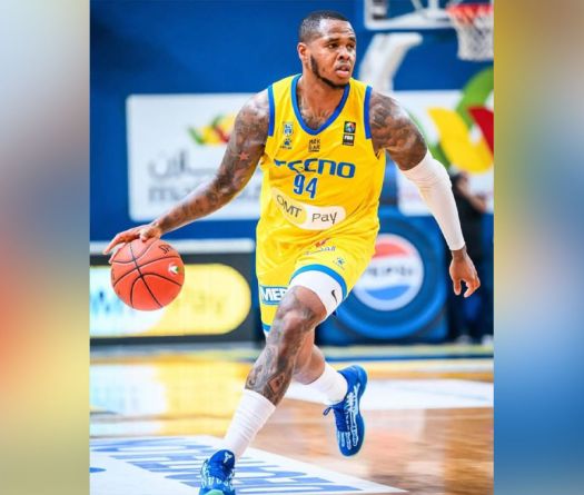 Basketball: The Yellows Too Strong, the Greens in Trouble