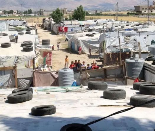 Displaced Syrians Reluctant to Go Home Despite Assad’s Ouster