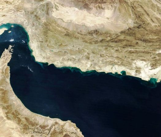 Iran Warns Shipping Ahead of Live-Fire Naval Drills Near Strait of Hormuz