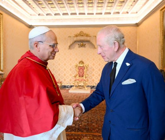 King Charles, Pope Leo Pray Together in Historic First