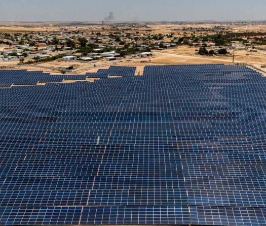 Under the Negev Sun, a Battle to Keep the Land