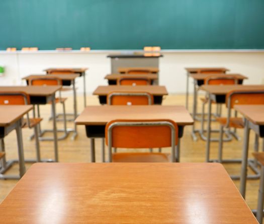 Teachers’ Syndicate Protests Delay in Retiree Funding