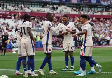 Jackson Double Fires Chelsea to Victory at Woeful West Ham